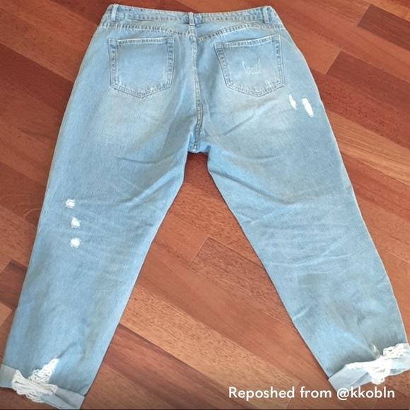 Missguided High Rise 'Riot' Distressed Ripped Mom Jeans - Picture 6 of 6